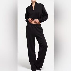 SKIMS CROPPED HALF ZIP PULLOVER